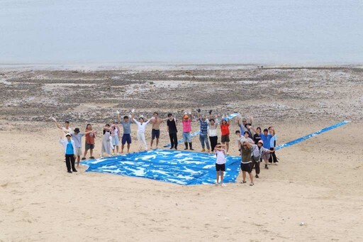 第三屆馬祖國際藝術島 日本藝術家木村崇人攜手東莒居民 風箏共創讓島嶼飛向雲端