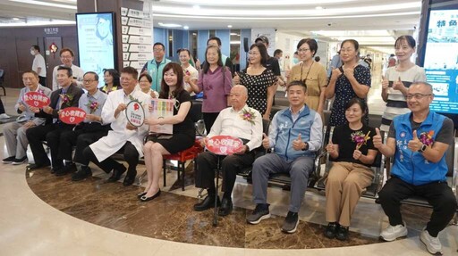 影／醫療空間添藝術溫度 彰化醫院烙畫公益展療癒人心
