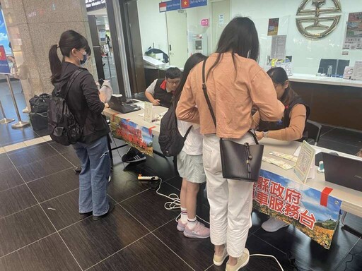 花蓮縣政府推出中秋節返鄉專車 溫馨接送遊子回家團圓