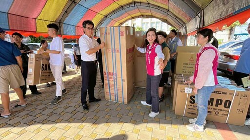 丹娜絲風災重創口湖 民進黨雲林縣黨部號召社會力量送愛心家電 劉建國:替災戶減輕壓力