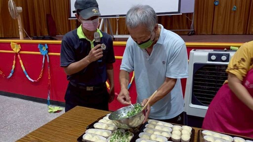 彰化榮家邀請樂多工作坊手作麵包 溫暖香氣療癒長輩心