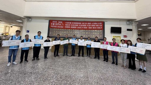 影/鹿港鎮長許志宏號召送暖花蓮 「鹿港有愛.花蓮無礙」物資啟航
