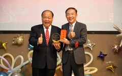 第78屆醫師節表揚大會 陳光復表彰「天使團隊」