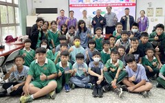 行政執行署彰化分署攜手中華職棒大聯盟 將反詐教育與拍賣會帶進南投國小