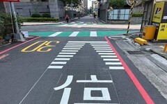 東海大學後門設綠斑馬、楔型標線 守護學生行人更安全