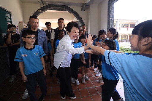 「給孩子一個禮堂計畫」再推進! 中市光復國中小活動中心動土 盧市長:拉齊教育資源