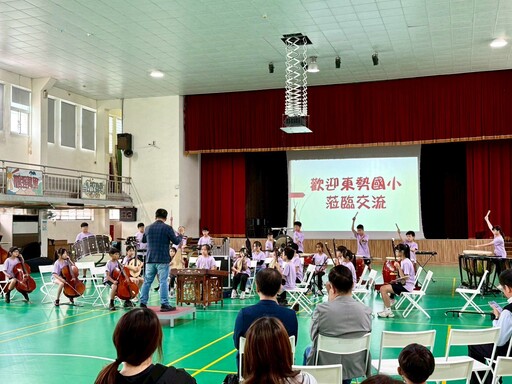 中市客委會跨海推廣客家文化音樂 台中東勢國小師生前進金門以國樂會友
