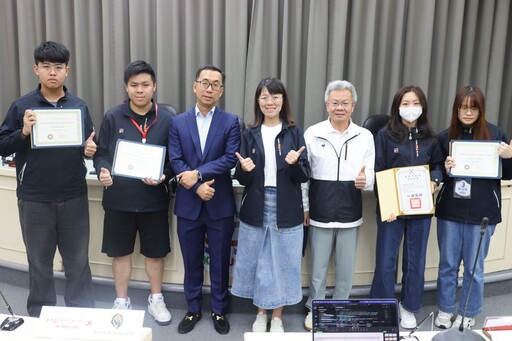 基隆與加州柏克萊合作ROAR課程結業式 為學子未來升學鍛鍊累積珍貴體驗