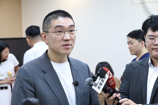 逆境中發光！基隆兩位學生入圍總統教育獎 謝國樑接見鼓勵