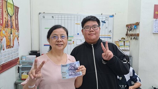 不向弱勢低頭 立志為偏鄉點燃科學的燈 基中學子獲總統教育獎!