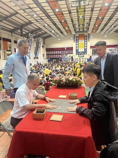 桃園市圍棋錦標賽在大成國中盛大舉行 視障棋士對弈展現無限可能