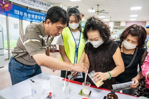 嘉藥USR團隊首進台南大內石子瀨社區 丹參手作體驗居民迴響熱烈