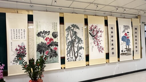 洽公也能欣賞翰墨之美 中市大里地政藝文走廊展出許富春師生水墨畫美展