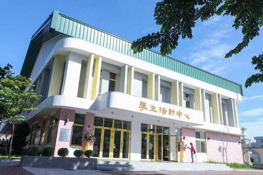 給孩子最好的校慶禮物!文昌國小校慶暨畢典開箱全新禮堂 盧市長見證祝賀:彌補百年來遺憾