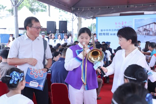 「大肚山唯一國中」迎新體育館！ 盧市長力推教育建設：再窮不能窮孩子