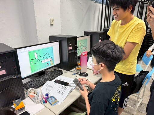 北市府攜陽明交大、台積電辦營隊 培育學童探索AI與半導體未來