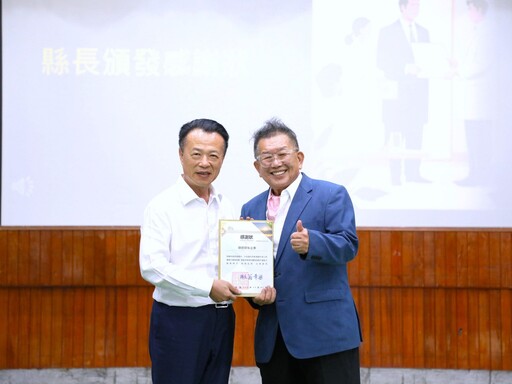 企業愛心齊力相挺 嘉義縣企業捐贈三校運動團隊交通車助攻學子安全出征