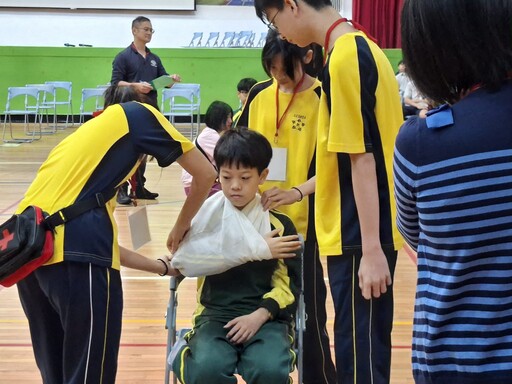 90 位學生變身救護小尖兵!「計分安妮」首度上場助攻精準訓練