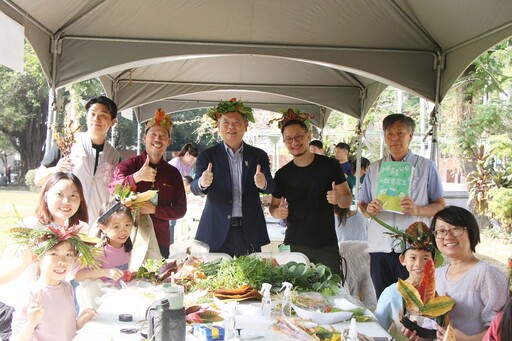 嘉義市立美術館辦「寫生日」 大小朋友畫筆記錄城市風景