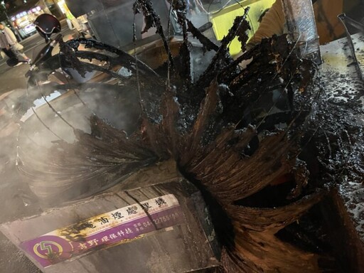 【有影】火警迅速制擊！台中北區燒烤店排油煙管意外起火，店家當場應變成功