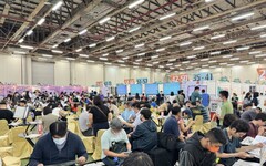 中區就業博覽會台中世貿「智慧」登場 吸引上千民眾求職面試
