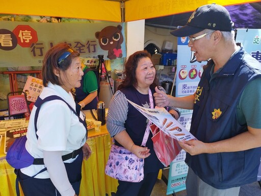 八八蟠桃聖會吸引各地香客 和平警加強反詐防毒宣導