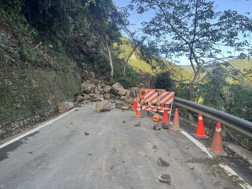 復興區道路坍方民眾受困 市府表示下午已搶通試放通行