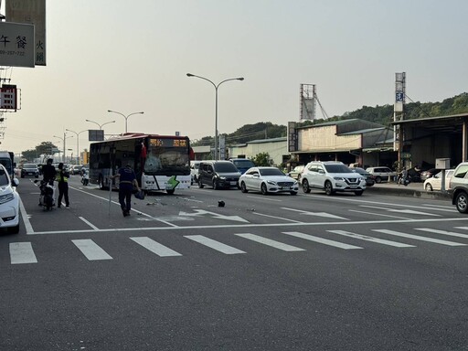 又是公車致死，中鹿客運與機車碰撞，騎士身亡，警方呼籲遵守交通規則