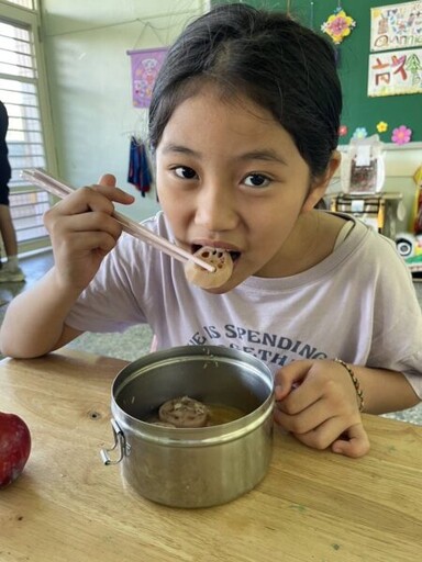 落實減碳及食農教育 當地新鮮蓮藕供應全桃市學校營養午餐