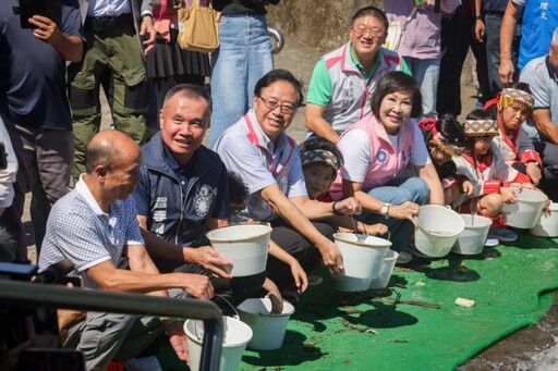 石門水庫魚苗放流活動 學童參與具教育與自然生態保育意義