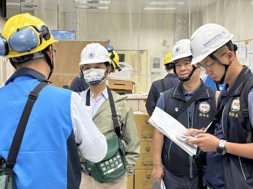 桃市環保局「包公車」開進桃煉廠 促中油提升環境管理品質