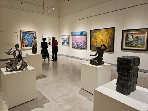 中部美展在大墩文化中心展出