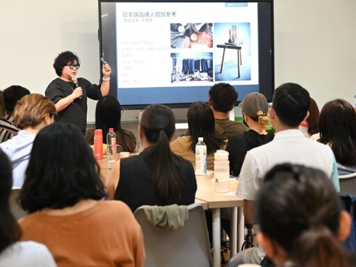 桃園青年局「出攤起手市-微型創業交流會」 導師分享攤商經營撇步