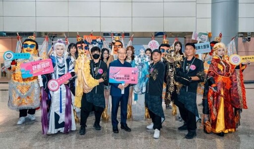桃園閩南文化節機場快閃 三太子x霹靂布袋戲x天選樂團精湛演出