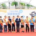 2025高雄鳳荔季登場 陳其邁表揚金鑽鳳梨玉荷包評鑑優質農民