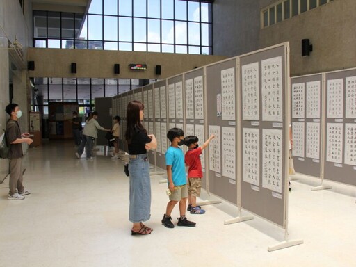 中市大墩盃學生書法精彩佳作首度擴大展出 邀民眾順遊西區文字秘境