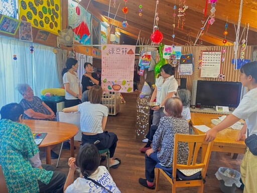 長照3.0正視失智症照護 中臺科大護理系赴日「葵照護」與長輩共創療癒時光