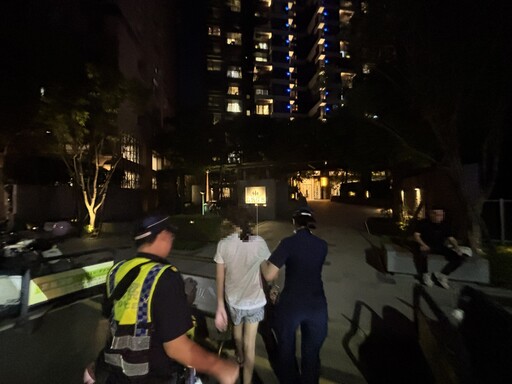 斷片出院忘了家住哪！女子全身發抖亂搭車 公益警助返家化解危機