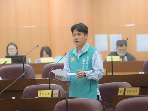 議員鄭淑方則關注救災效率與公有市場活化 市場外攤商未獲補助