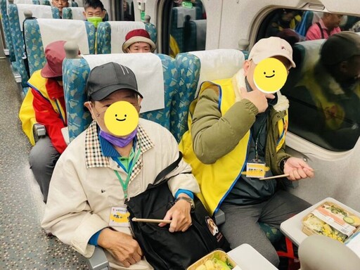 高鐵桃園站關懷弱勢 助身障者秋遊故宮南院