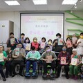 母親節「卡」有心！國光日照服務對象伴據點長輩過節