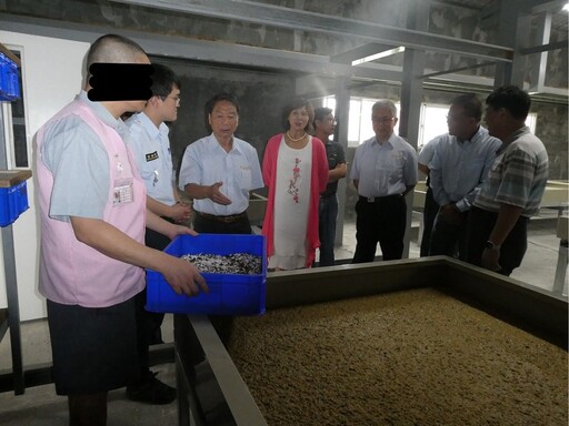 華懋科技捐贈臺東監獄黑水虻養殖設備