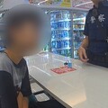 深夜超商遇見迷惘少年 警成親子橋樑解開誤會