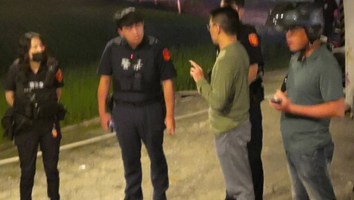 廢棄棉被不明自燃 宜蘭鐵道高架下火警迅速撲滅