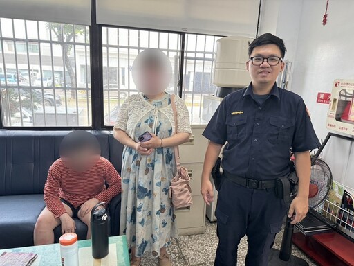迷路唐寶寶叮成紅豆冰 警又擦藥又找家暖心救援