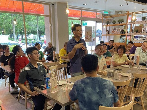 歡慶警察節 第三分局走出辦公室健行好Chill
