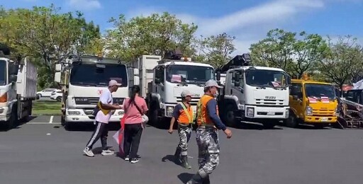 花蓮光復救災刻不容緩 宜蘭八鄉鎮清潔隊前往支援清運垃圾
