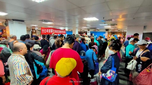 宜蘭市響應環保減碳政策 帶環保袋逛市場購物 送百元減碳加碼券