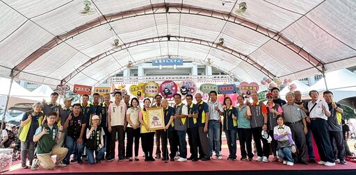 苓雅區重陽敬老活動 長輩歡聚文化中心共度幸福九九