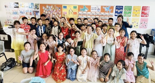 拓展孩子全球視野 漢民國小師生前往新加坡駐校交流